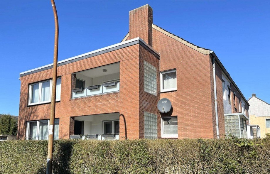 Seitenansicht (2) Doppelhaush�lfte Kamp-Lintfort