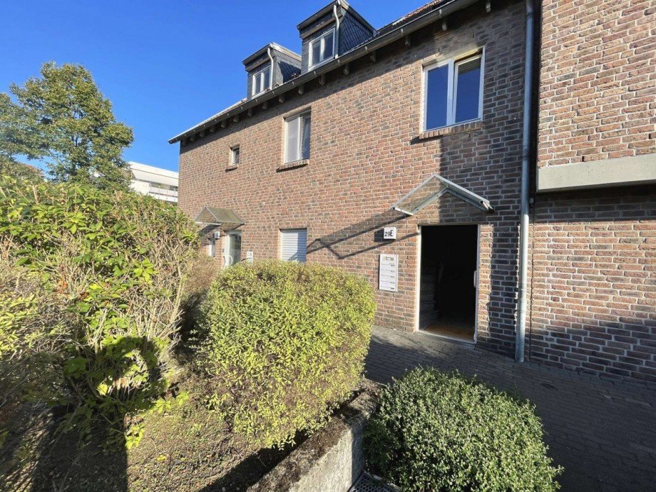Hausansicht Erdgeschosswohnung Duisburg